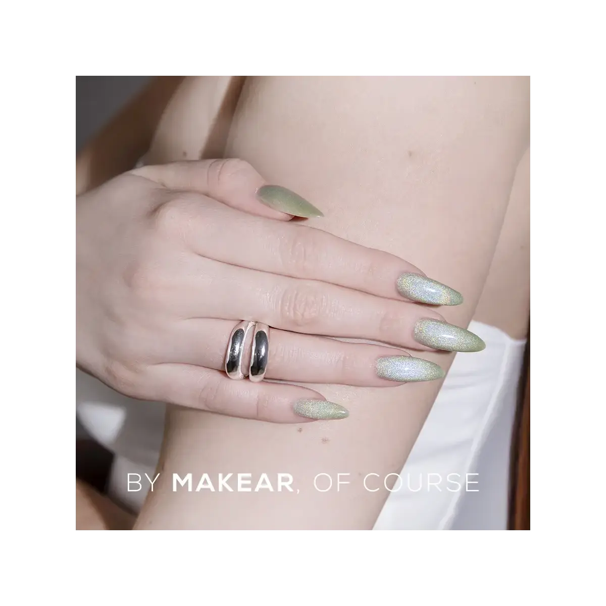 HC05 Holo Cat Eye - Lakier Hybrydowy Makear