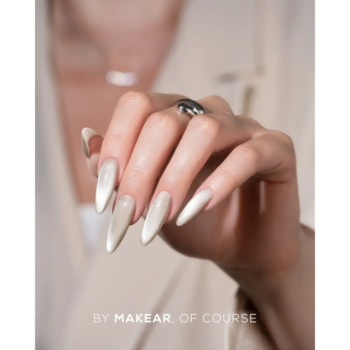 SC04 Lakier hybrydowy Makear 8ml