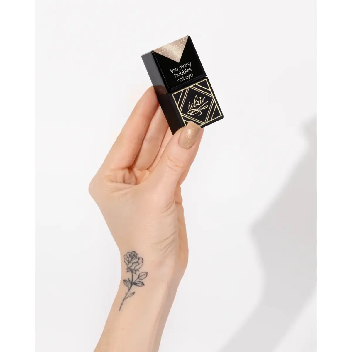 TOO MANY BUBBLES CAT EYE - lakier hybrydowy 7ml